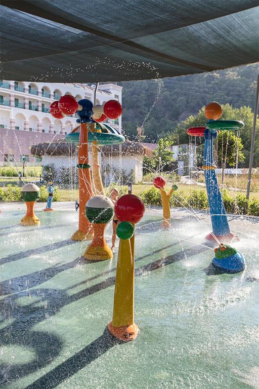 Bērnu ūdens atrakciju laukums Dosinia Luxury Resort