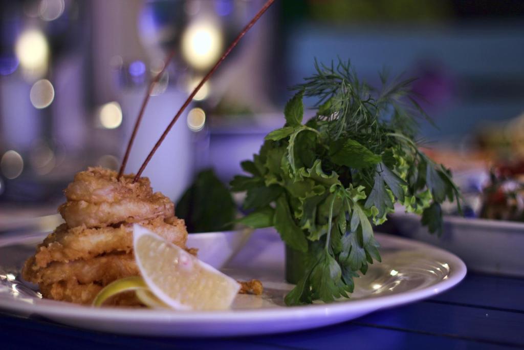 Kraukšķīgas garneles ar citrona šķēlīti, Limak Atlantis De Luxe Hotel & Resort