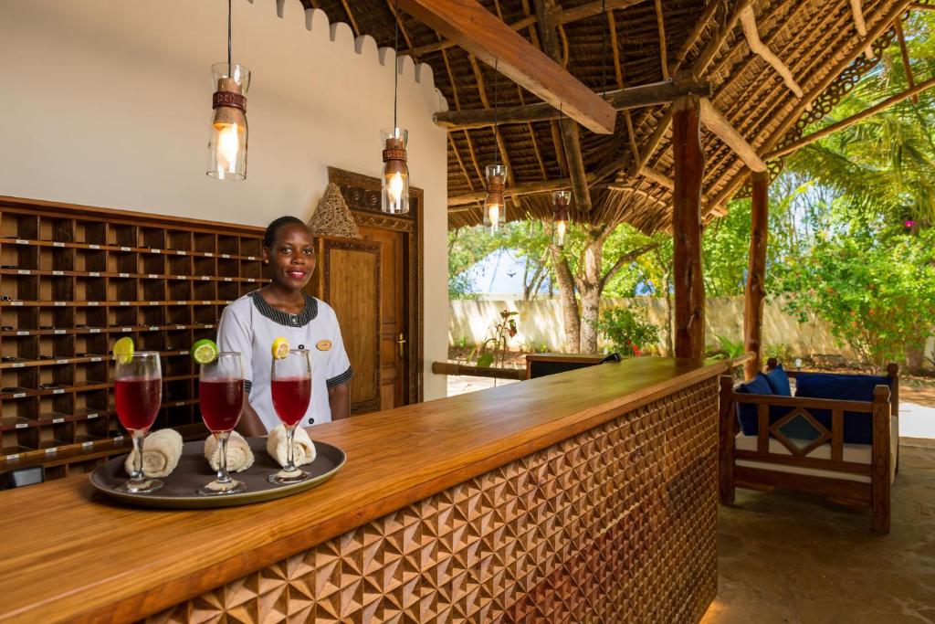 Sandies Baobab Beach reģistratūra ar viesmīlīgu personālu