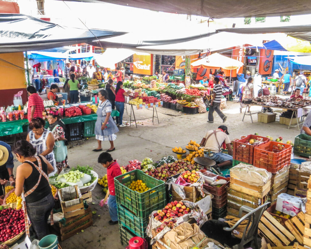 Oaxaca tirgus ielas – tradicionālie Meksikas produkti Vanilla Travel ceļojumā