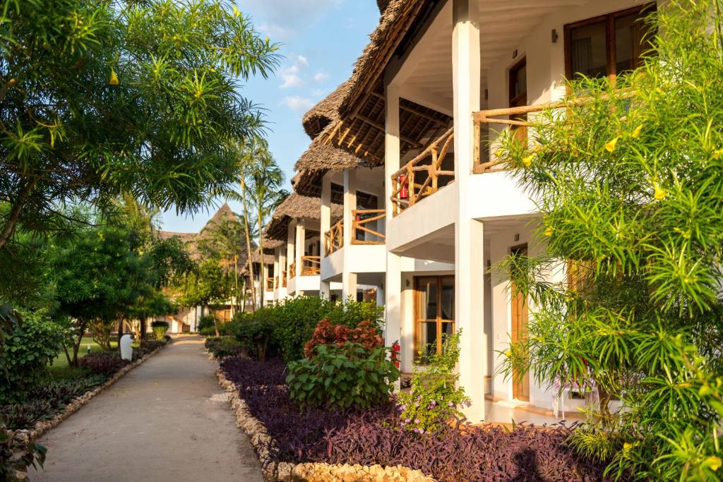 Sandies Baobab Beach viesnīcas tropu dārzi un villas