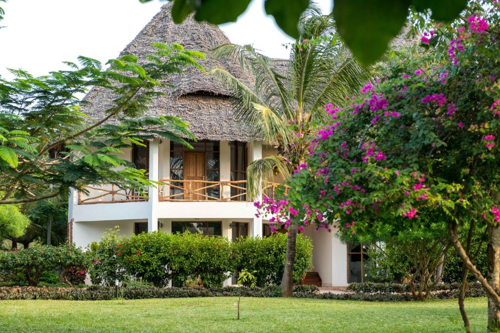 Tropu dārzs pie Sandies Baobab Beach villas