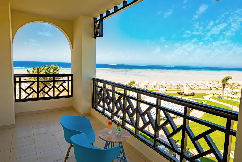 Skats no balkona uz jūru Gravity Hotel Sahl Hasheesh