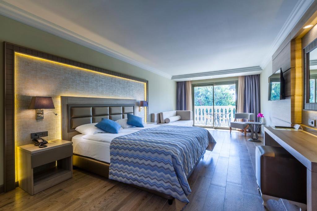 Mūsdienīgs numurs ar balkonu viesnīcā Samara Hotel Bodrum