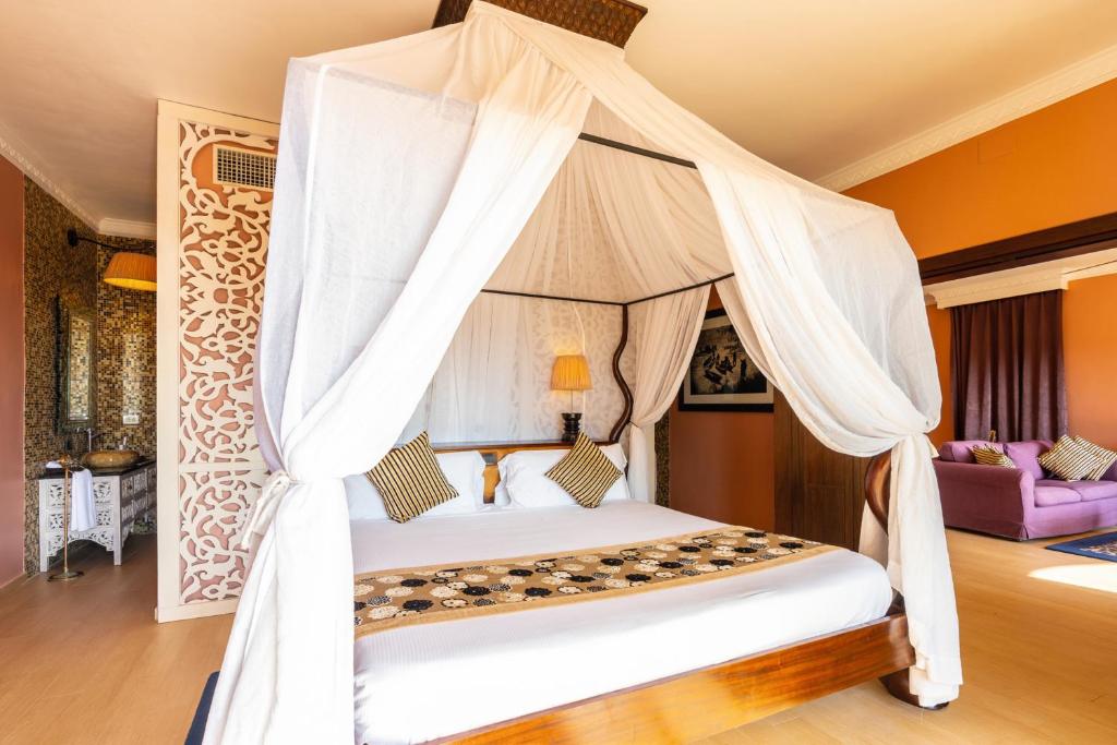 Numurs ar debesu gultu viesnīcā RIU Palace Zanzibar