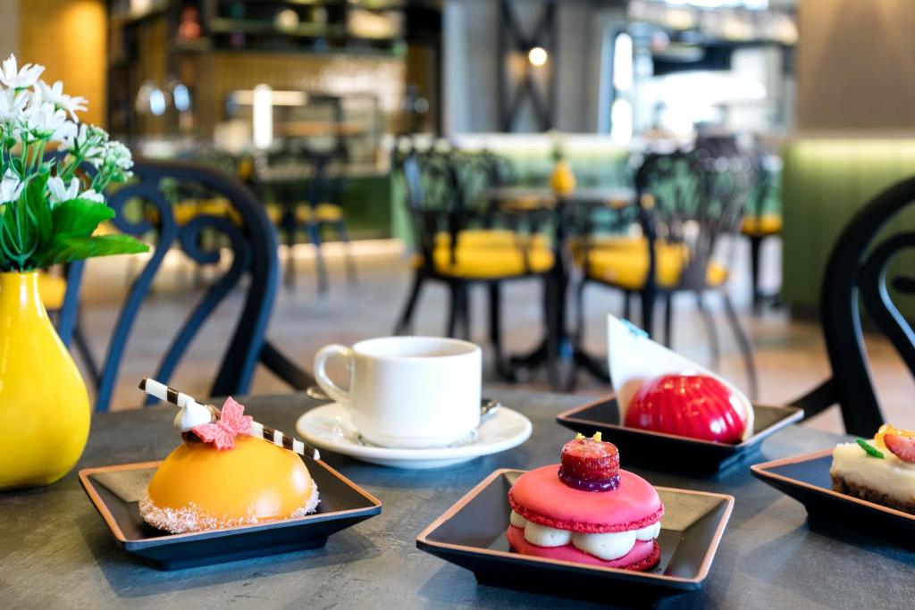 Saldumi un kafija viesnīcā Limak Arcadia Sport Resort