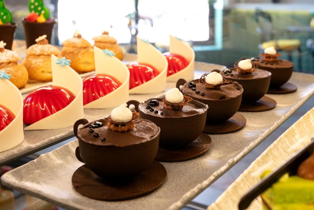 Gards deserts pie Limak Arcadia Sport Resort, šokolādes krūzītēs ar putukrējumu.