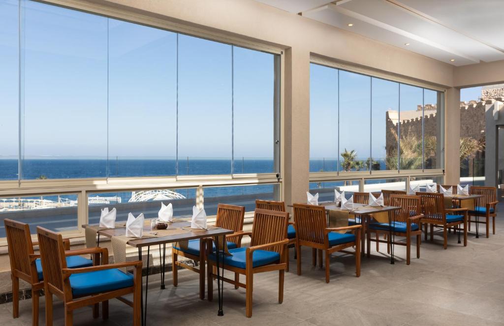 Restorāna skats piekrastē, Pickalbatros Citadel Resort