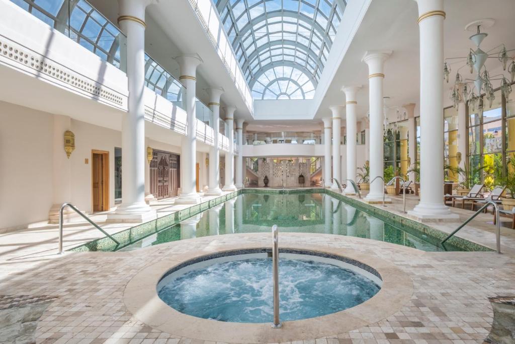 Iekštelpu baseins ar burbuļvannu JOIA Paraiso by Iberostar