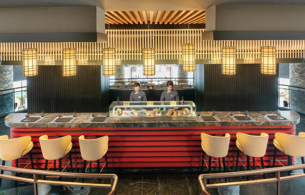 Sushi bārs Lujo Hotel Bodrum ar stilīgu interjeru un viesmīlīgu personālu.