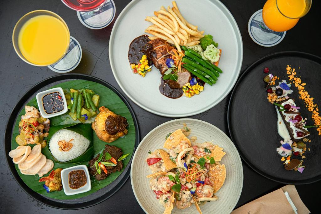 Gourmet maltīte ar dažādiem ēdieniem no Prime Plaza Hotel Sanur