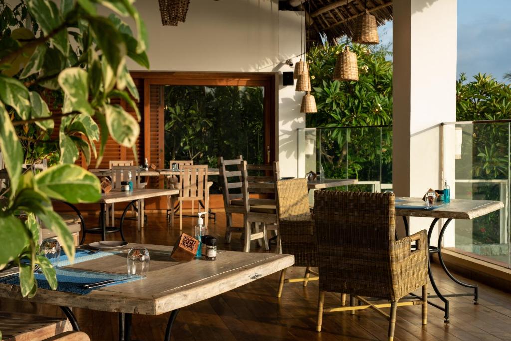 Melia Zanzibar terase ar skatu uz dārzu