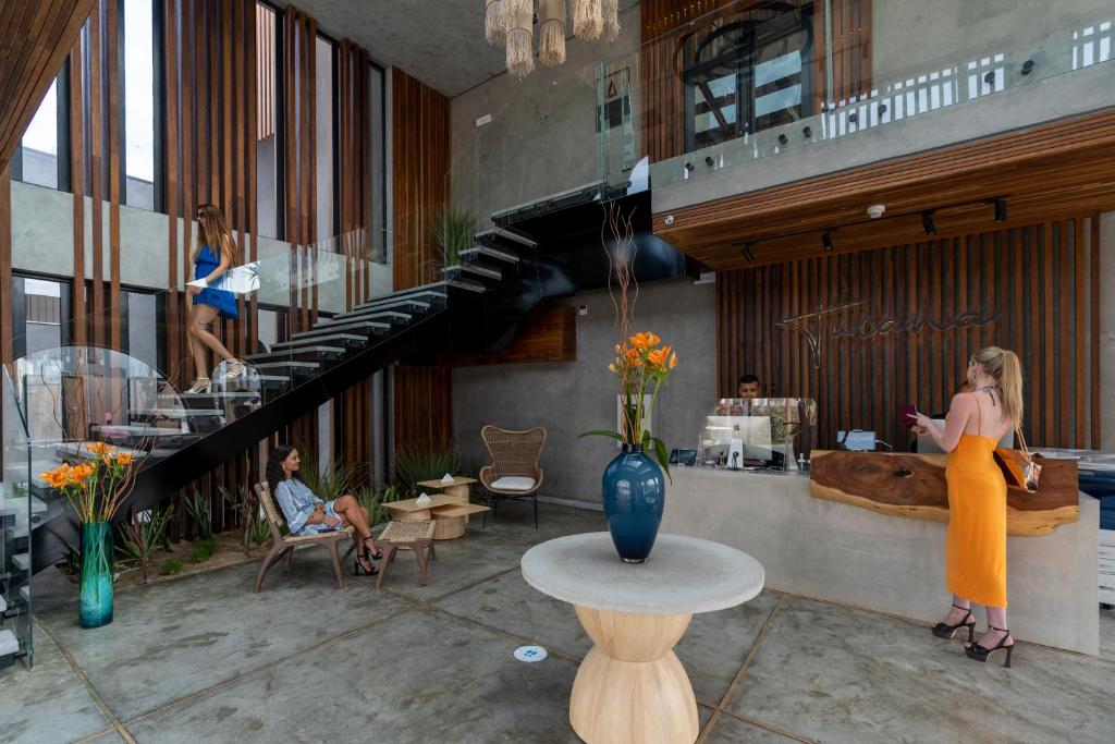 Moderna recepcija Sunrise Tucana Resort, viesi tiek apkalpoti