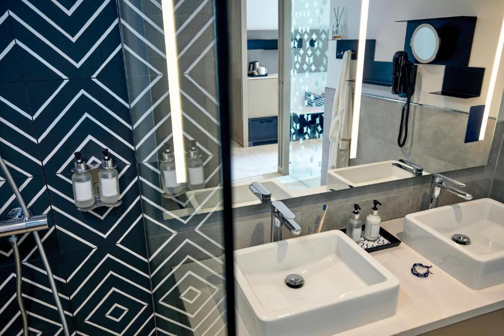 TUI Blue Bahari Zanzibar vannas istaba ar modernām ērtībām.