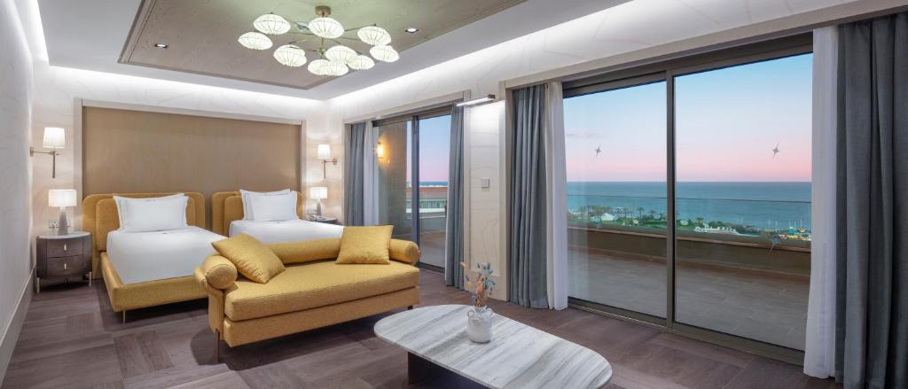 Numurs ar divām gultām un skatu uz jūru, Ela Excellence Resort Belek