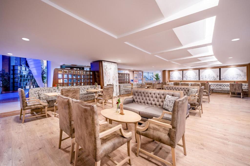 Mūsdienīgs un ērts atpūtas zonas interjers Concorde De Luxe Resort