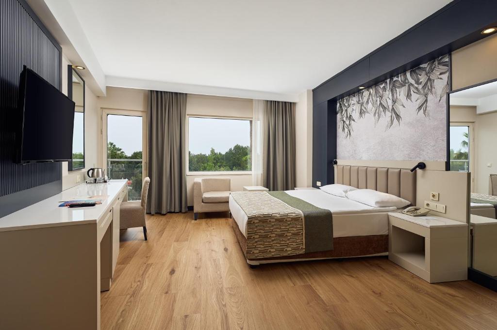 Moderns numurs ar skatu uz dabu viesnīcā Seaden Sea World Resort & Spa