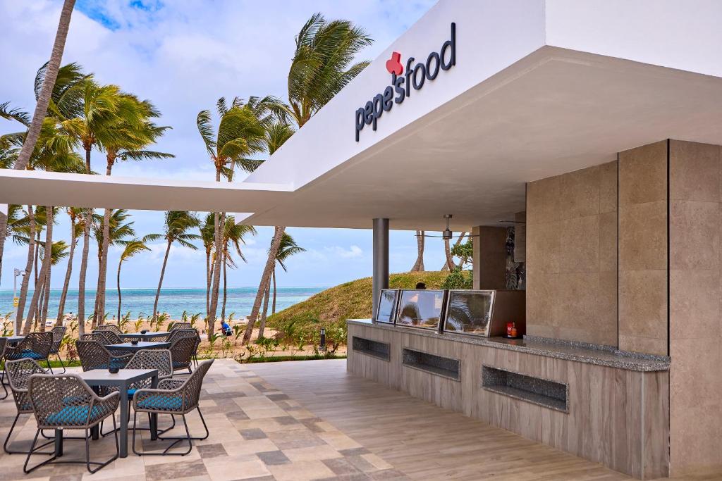 Pape's Food bārs piekrastē viesnīcā RIU Turquoise Mauritius