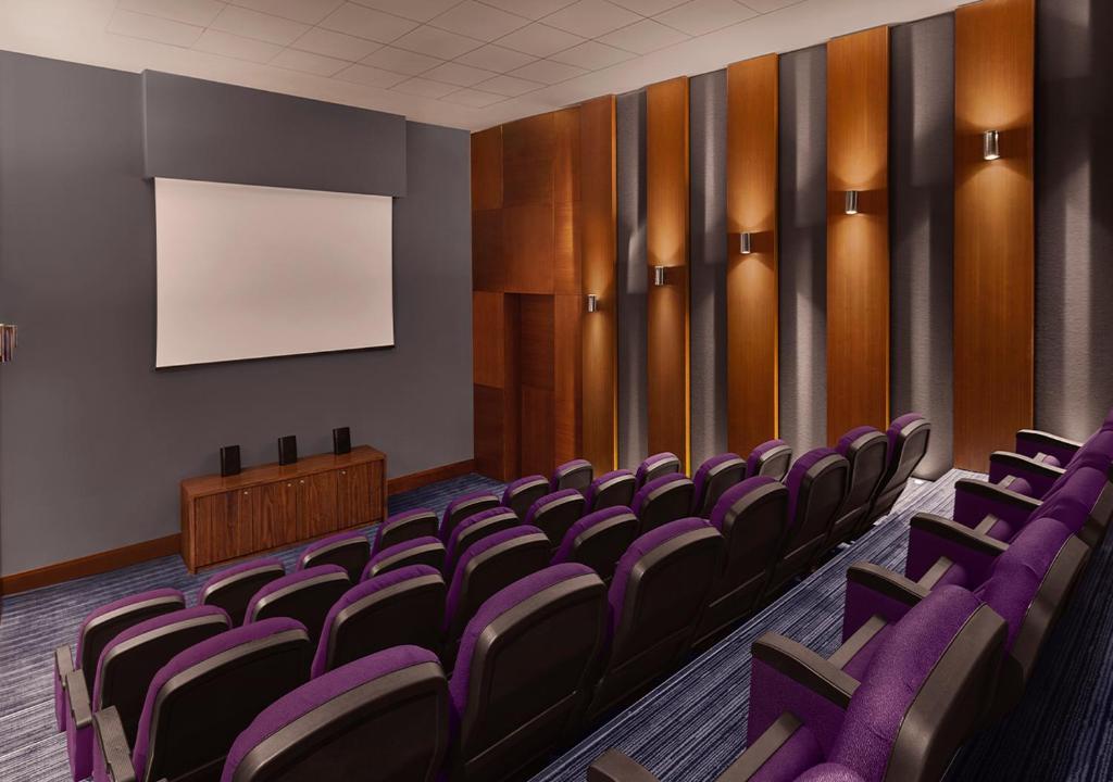 Konferenču telpa ar ērtām sēdvietām pie Akra Sorgun Tui Blue Sensatori.