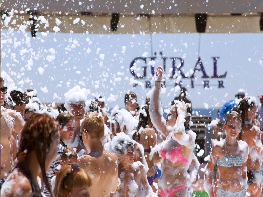 Putnu ballīte Gural Premier Belek viesnīcā