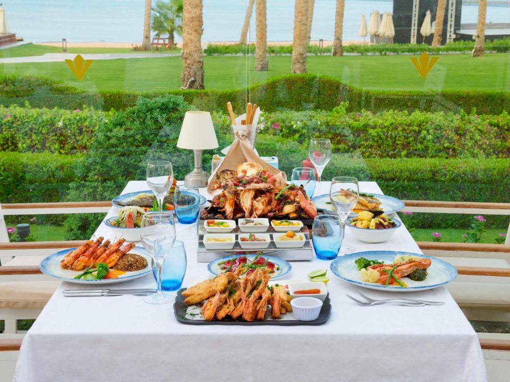 Jūras veltes un gardas maltītes pie Rixos Premium Seagate Sharm