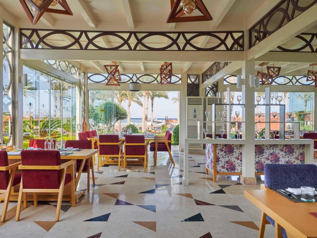 Rixos Premium Seagate Sharm restorāns ar skatu uz piekrasti