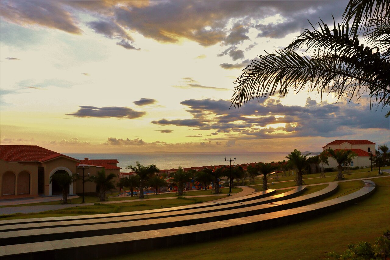Saulrieta ainava pie Centara Mirage Resort Mui Ne
