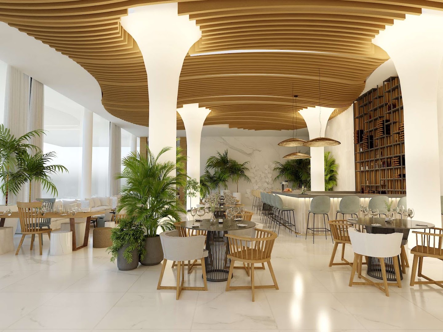 Radisson Beach Resort Larnaca dizaina bārs ar unikāliem griestu dekoriem, palmām podos un modernu leti viesnīcas interjerā