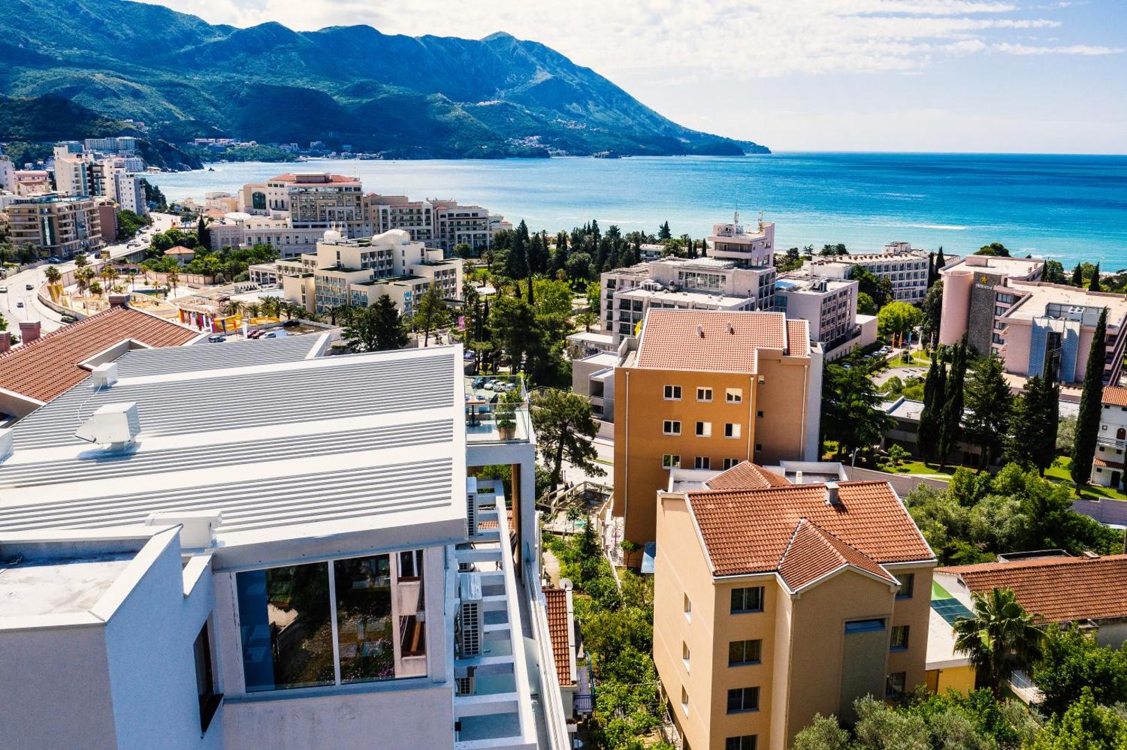 Hotel Lusso Mare 4*