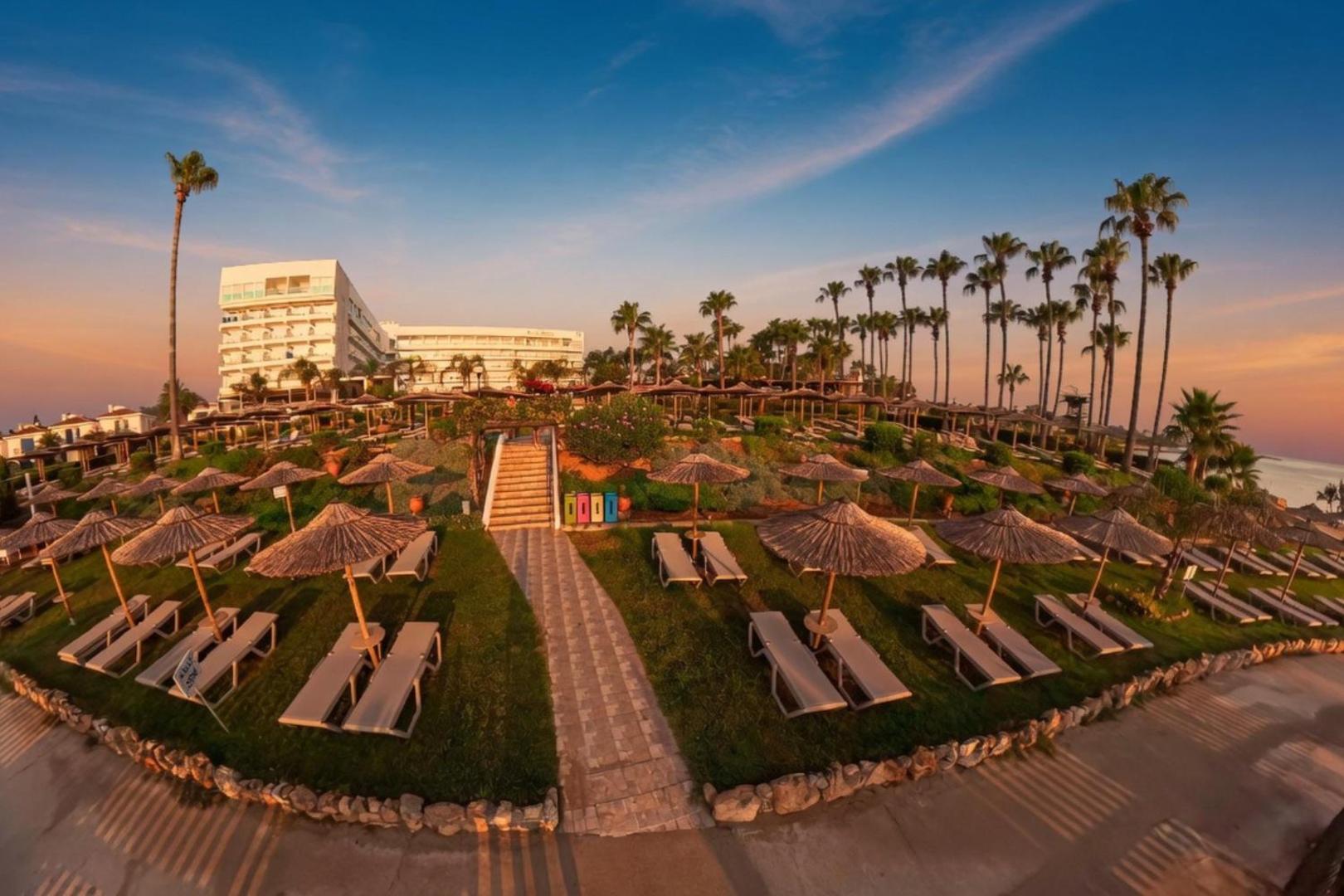 Cavo Maris Beach 4*
