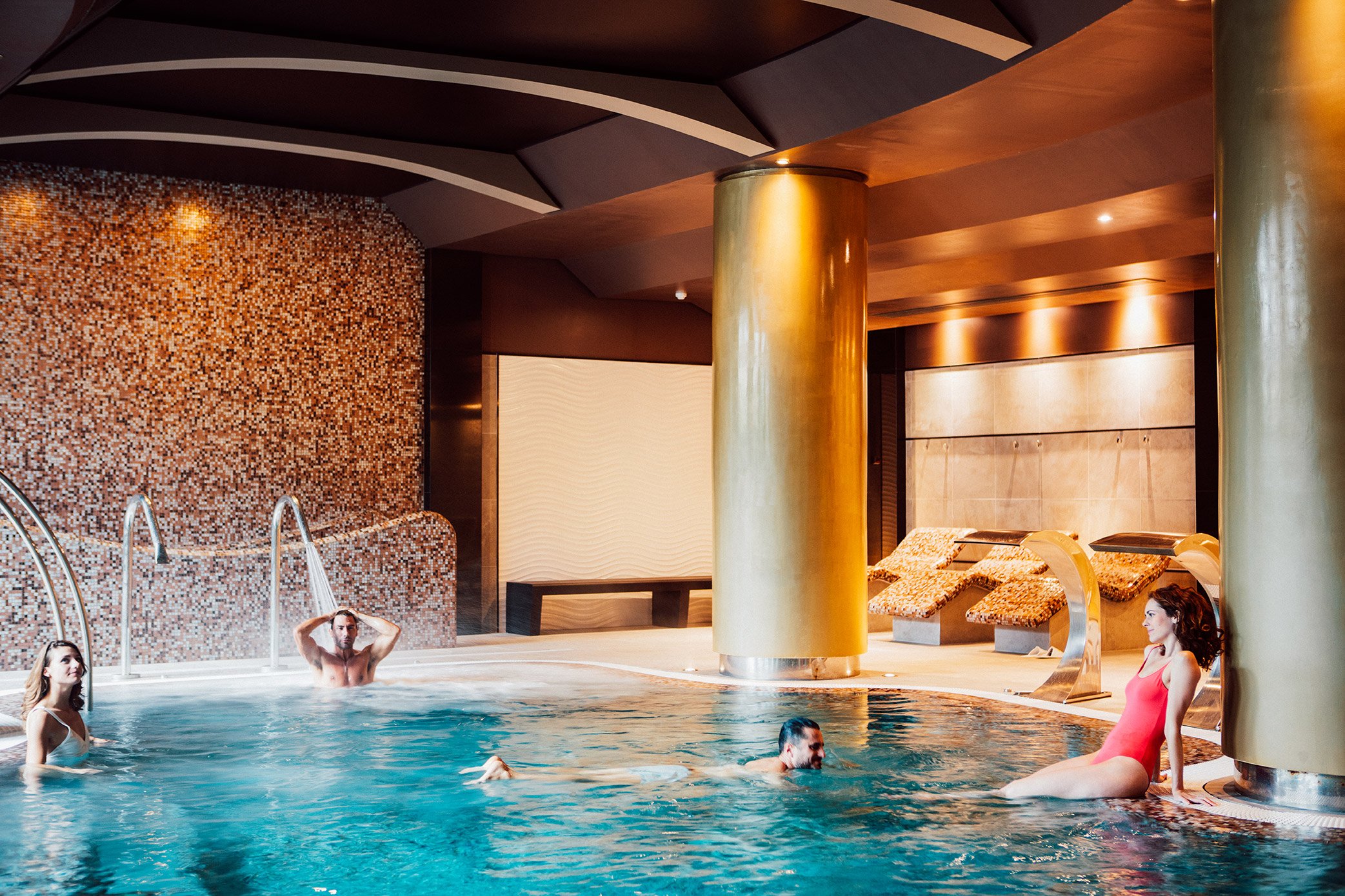 Arona Gran Hotel & Spa baseins ar viesiem