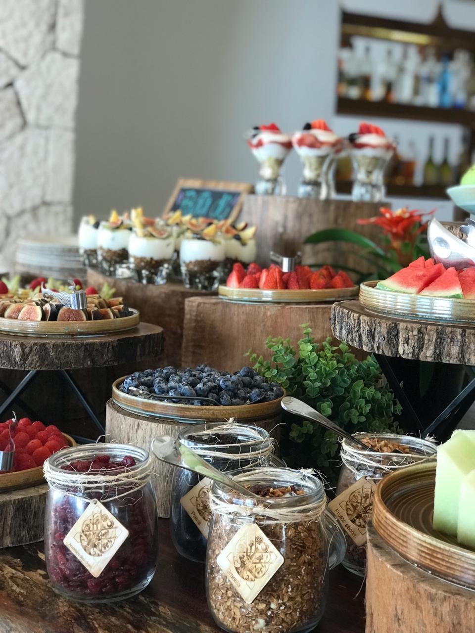 Izsmalcināts brokastu bufetes galds viesnīcā Xcaret Mexico.