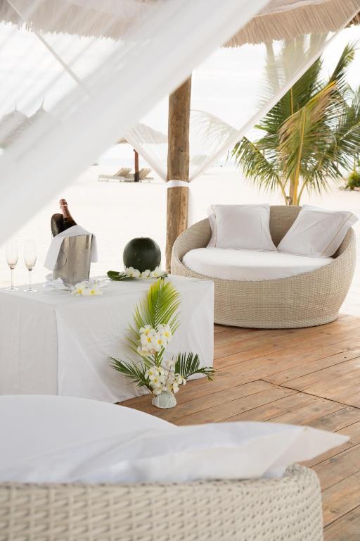 Atpūtas zona pludmalē pie Gold Zanzibar Beach House & Spa.