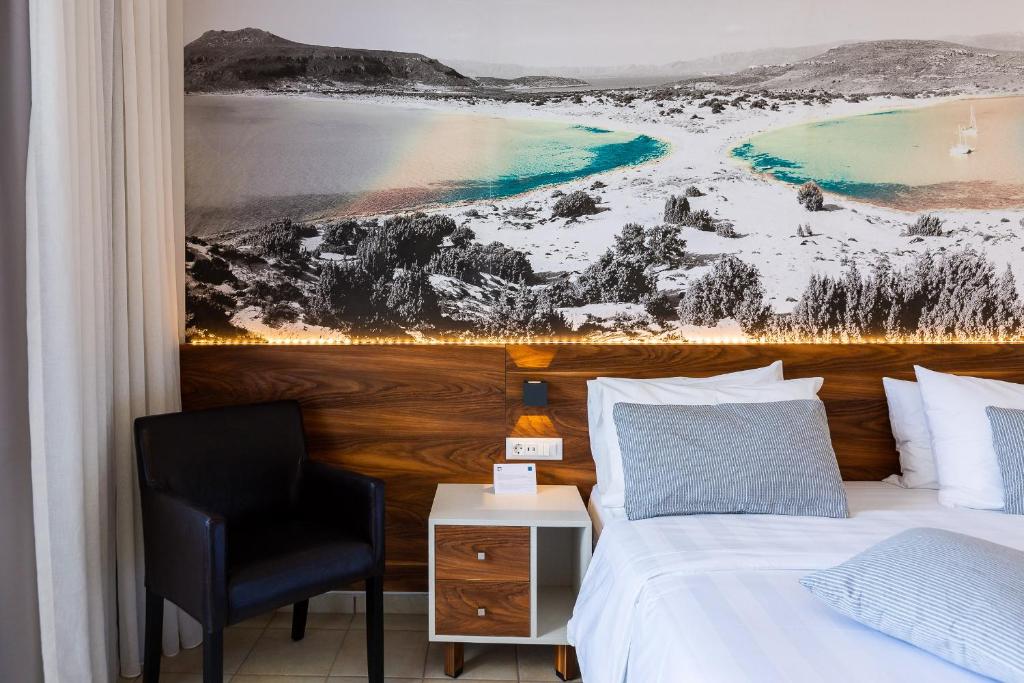 Modernais numurs ar skatu uz piekrasti viesnīcā Atrium Ambiance Hotel