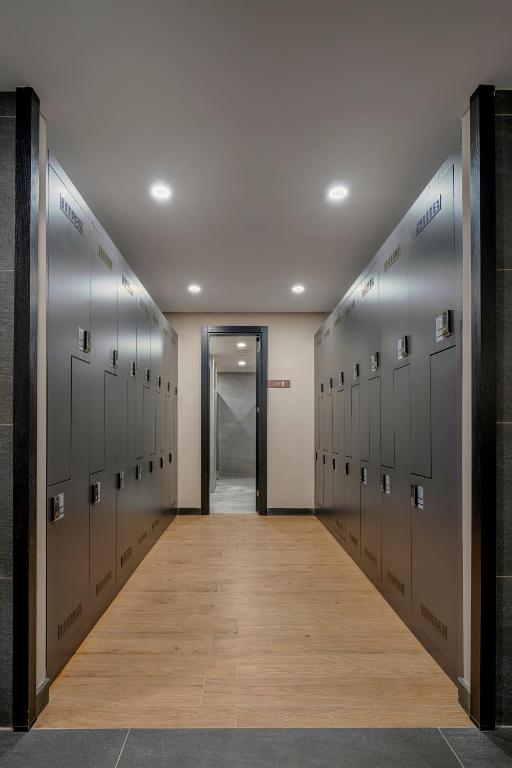 Skapīši pie Corendon Playa Kemer viesnīcas