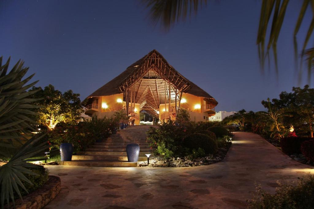 Gold Zanzibar Beach House & Spa nakts apgaismojumā