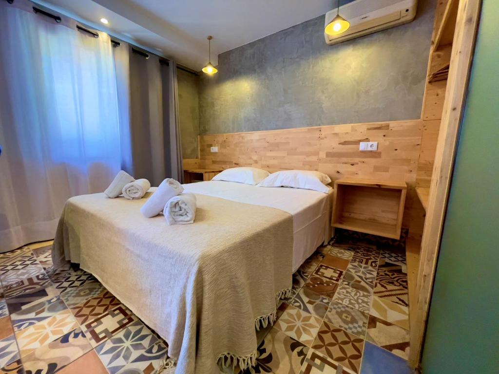 Mūsdienīgs numurs ar divām gultām un koka akcentiem, Quinta do Mar Country & Sea Village