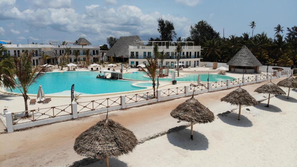 The One Resort Zanzibar piekrastes baseins un villas