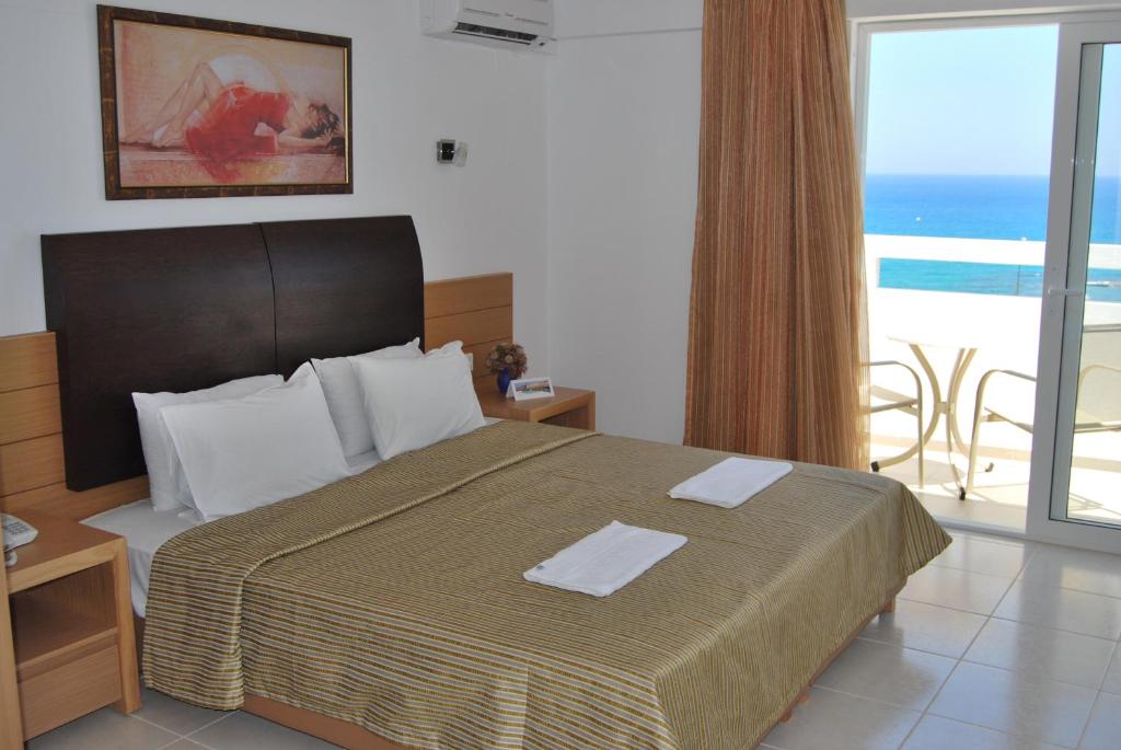 Numurs ar lielisku skatu uz jūru, Mediterraneo Hotel