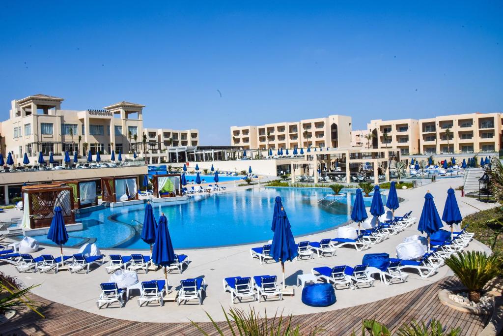Cleopatra Luxury Resort Sharm - Adults Only baseins un atpūtas zona