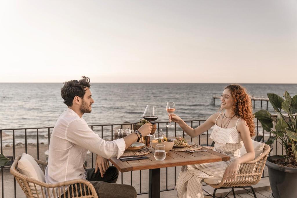 Romantisks vakariņu brīdis pie Balmy Beach Resort Kemer