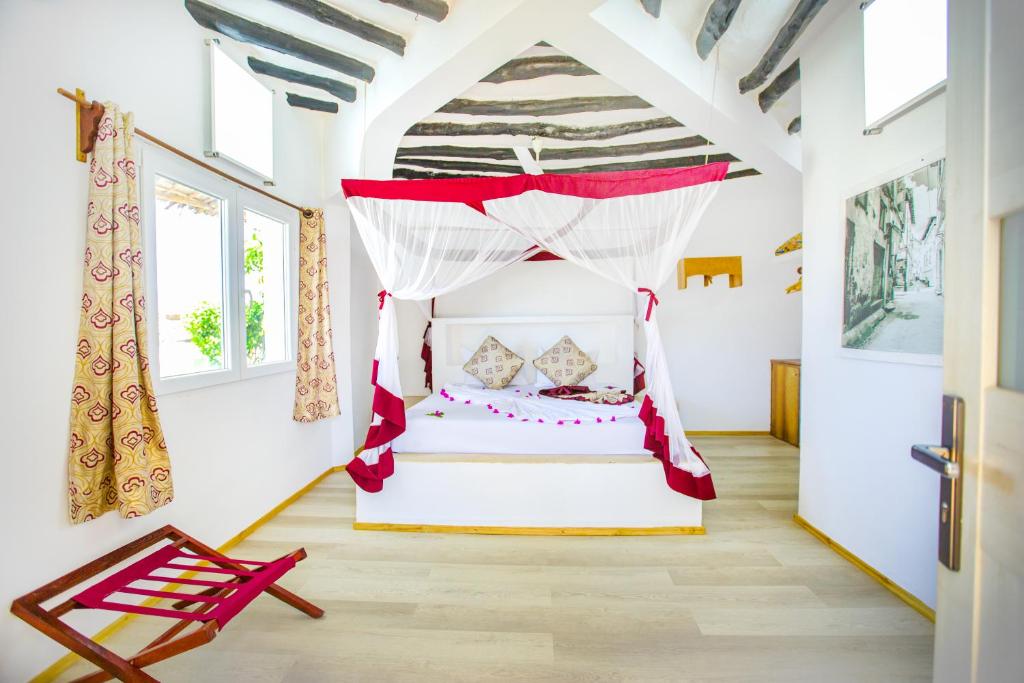 AHG Dream's Bay Beach numurs ar greznām baldahīna gultām