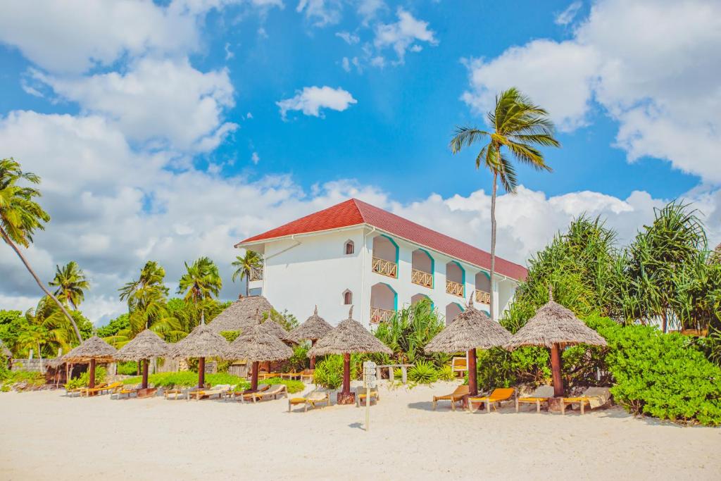 AHG Sun Bay Mlilile Beach panoramic view with beach and pools
