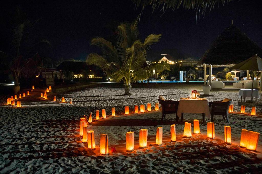 Romantiska vakariņa pludmalē Gold Zanzibar Beach House & Spa.