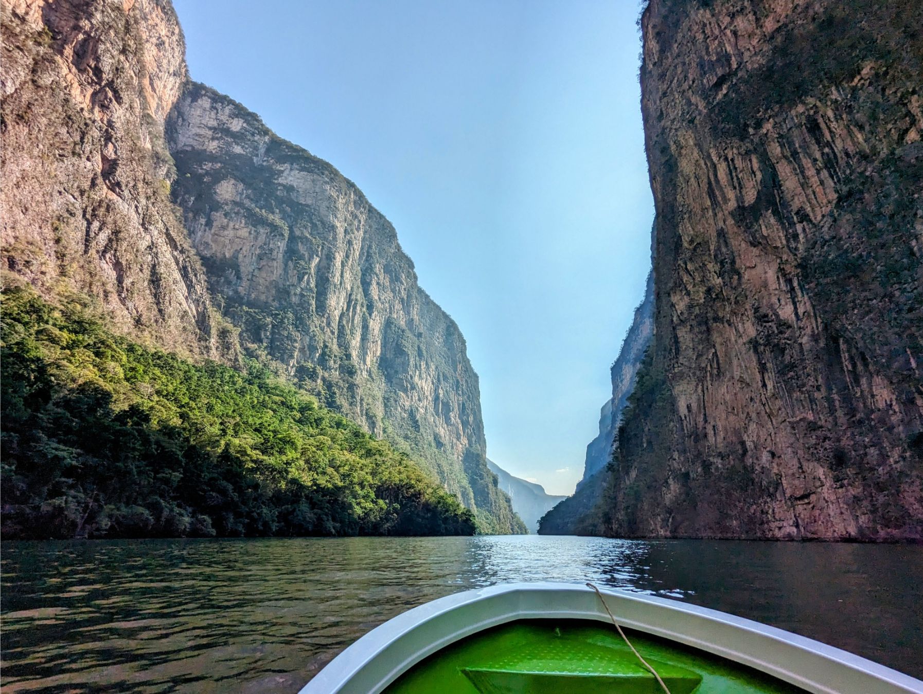 Laivu tūre Sumidero kanjonā Meksikā – aizraujoši skati un dabas krāšņums Vanilla Travel ekskursijā