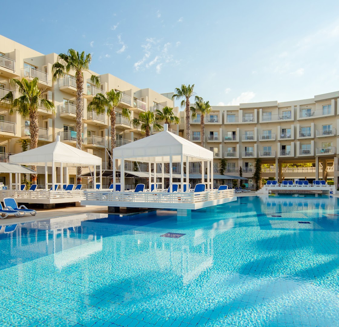 La Blanche Resort & Spa 5*