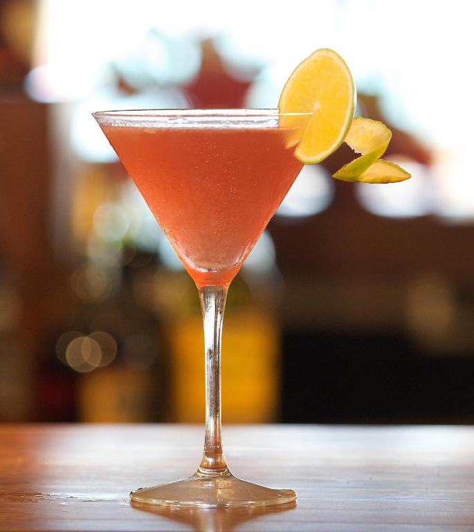 Svaigs kokteilis Bluebay Beach Resort & Spa bārā