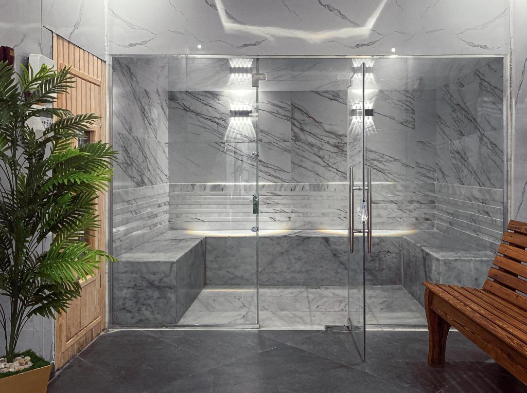 Palm Royale Resort - Soma Bay spa zona ar marmora interjeru