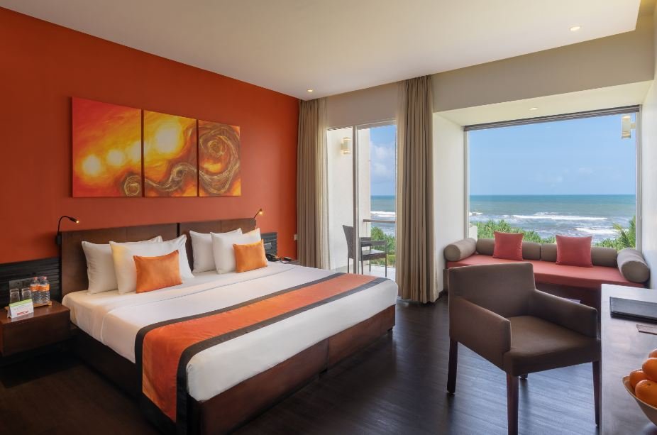 Citrus Waskaduwa numurs ar skatu uz okeānu