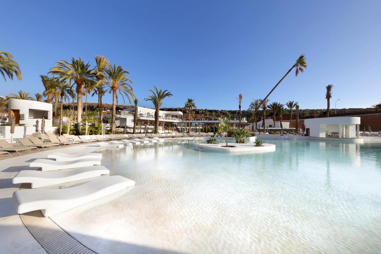 Hard Rock Hotel Tenerife 5*